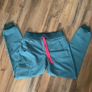 FIgs Zamora XS hydrogreen collection color